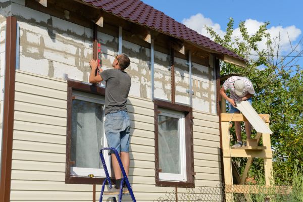 Cost of Handyman Siding Repair in Rochester