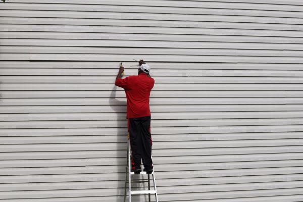 Loose Siding Repair in Rochester
